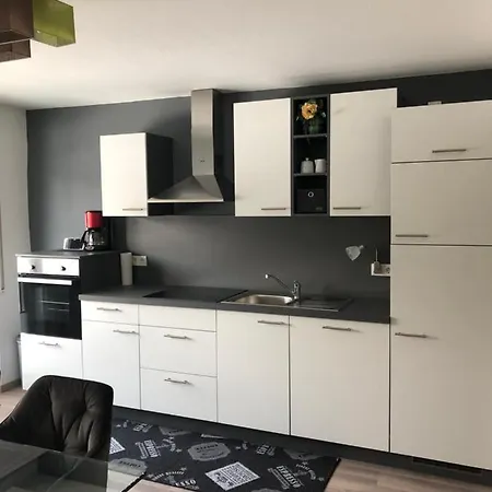 Dunja Apartament *