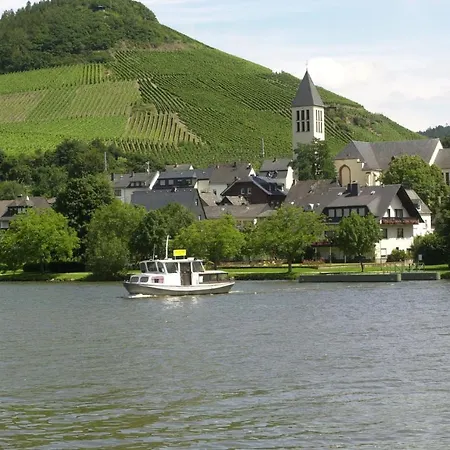 Apartament Dunja Bullay